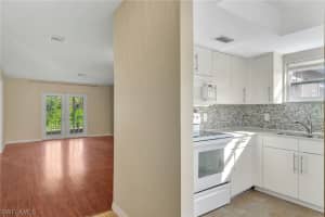 706 111th Avenue, Naples, FL 34108 - MLS#226009683