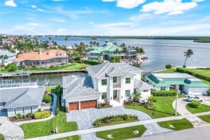 960 Iris Court, Marco Island, FL 34145 - MLS#226009726