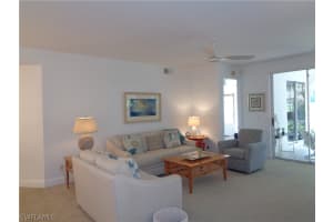 515 Laguna Royale Boulevard, Naples, FL 34119 - MLS#226009731