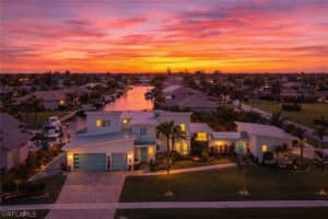 255 Columbus Way, Marco Island, FL 34145 - MLS#226009739