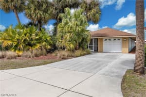 793 91st Avenue, Naples, FL 34108 - MLS#226009756