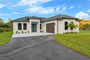 2997 28th Avenue, Naples, FL 34117 - MLS#226009760