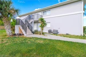 10101 Sandy Hollow Lane, Bonita Springs, FL 34135 - MLS#226009771