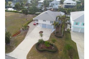 16303 Shoal Court, Bokeelia, FL 33922 - MLS#226009779