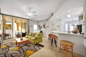 410 Bayfront Place, Naples, FL 34102 - MLS#226009815