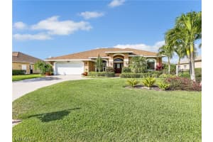 2033 Teagarden Ln, Naples