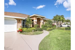 2033 Teagarden Lane, Naples, FL 34110 - MLS#226009826