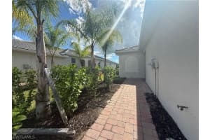 2224 Dragonfruit Way, Naples, FL 34120 - MLS#226009865