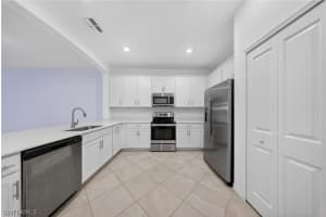 2224 Dragonfruit Way, Naples, FL 34120 - MLS#226009865