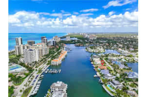 313 Neapolitan Way, Naples, FL 34103 - MLS#226009872