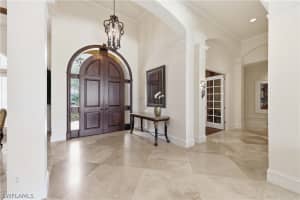 313 Neapolitan Way, Naples, FL 34103 - MLS#226009872