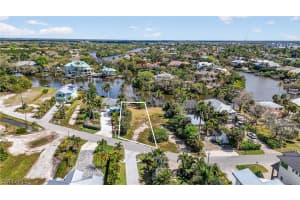 27534 Big Bend Road, Bonita Springs, FL 34134 - MLS#226009876