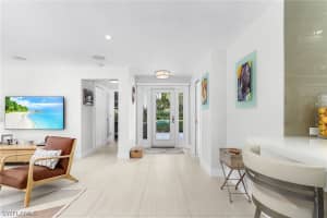 1390 Mandarin Road, Naples, FL 34102 - MLS#226009889