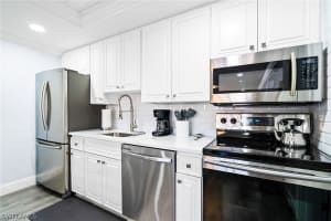 5320 Treetops Drive, Naples, FL 34113 - MLS#226009890