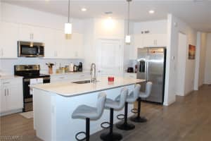 2261 Avocado Lane, Naples, FL 34120 - MLS#226009898