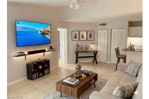 124 Santa Clara Dr 15, Naples