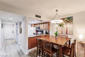 600 Neapolitan Way, Naples, FL 34103 - MLS#226009931