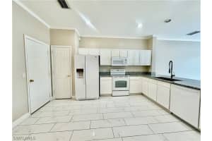 996 Hampton Circle, Naples, FL 34105 - MLS#226009954