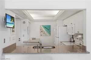 1083 Forest Lakes Drive, Naples, FL 34105 - MLS#226009984