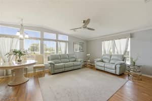 561 Charlemagne Boulevard, Naples, FL 34112 - MLS#226009991