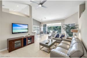 6360 Lexington Court, Naples, FL 34110 - MLS#226010084