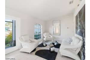 32 9th Avenue, Cape Coral, FL 33909 - MLS#226010121