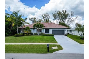 621 Diplomat Court, Marco Island, FL 34145 - MLS#226010144