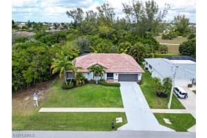 621 Diplomat Court, Marco Island, FL 34145 - MLS#226010144