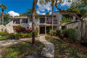 1822 Kings Lake Blvd 102, Naples