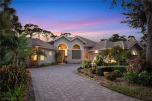 813 Barcarmil Way, Naples, FL 34110 - MLS#226010209