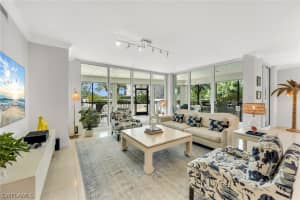 455 Cove Tower Drive, Naples, FL 34110 - MLS#226010218