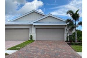 14639 Edgewater Cir, Naples
