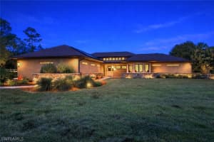 2671 4th Ave Ne, Naples