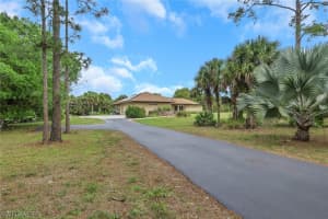 2671 4th Avenue, Naples, FL 34120 - MLS#226010266