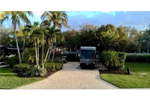 4520 Southern Breeze Drive, Naples, FL 34114 - MLS#226010283