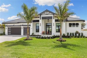 620 94th Avenue, Naples, FL 34108 - MLS#226010310