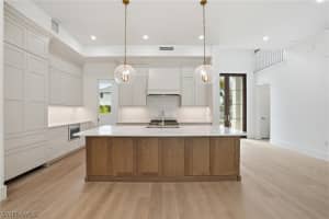 732 12th Street, Naples, FL 34102 - MLS#226010314