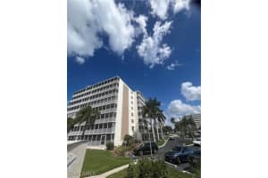 3 Bluebill Ave 207, Naples