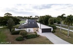 16701 Bobcat Dr, Fort Myers