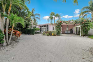 1712 Harbor Lane, Naples, FL 34104 - MLS#226010409