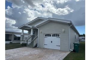 12 Aquamarine Avenue, Naples, FL 34114 - MLS#226010432