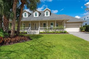 263 Lake Drive, Naples, FL 34102 - MLS#226010433