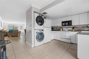 180 Cypress Way, Naples, FL 34110 - MLS#226010492