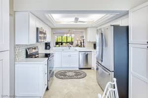 7402 Lake Breeze Drive, Fort Myers, FL 33907 - MLS#226010511