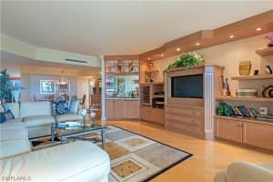 7117 Pelican Bay Boulevard, Naples, FL 34108 - MLS#226010572