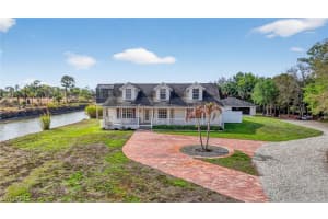 3886 24th Avenue, Naples, FL 34117 - MLS#226010581