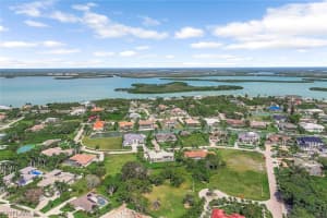 965 Leo Court, Marco Island, FL 34145 - MLS#226010586