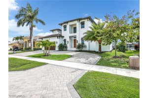 1813 Menorca Court, Marco Island, FL 34145 - MLS#226010587