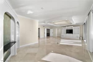 8665 Bay Colony Drive, Naples, FL 34108 - MLS#226010598