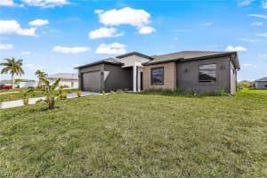 316 10th Street, Cape Coral, FL 33993 - MLS#226010599